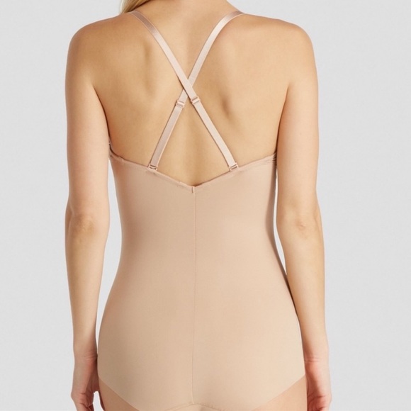 Spanx Assets Bodysuit - Picture 5 of 5